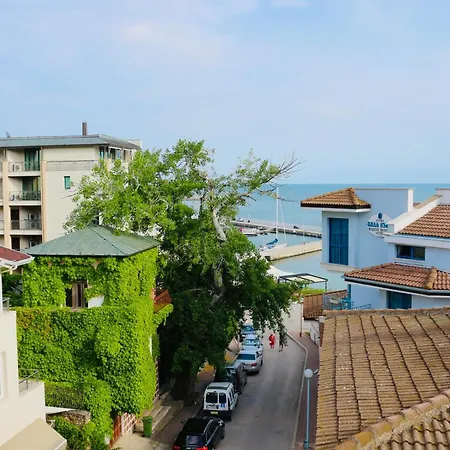 “централ” / شقة